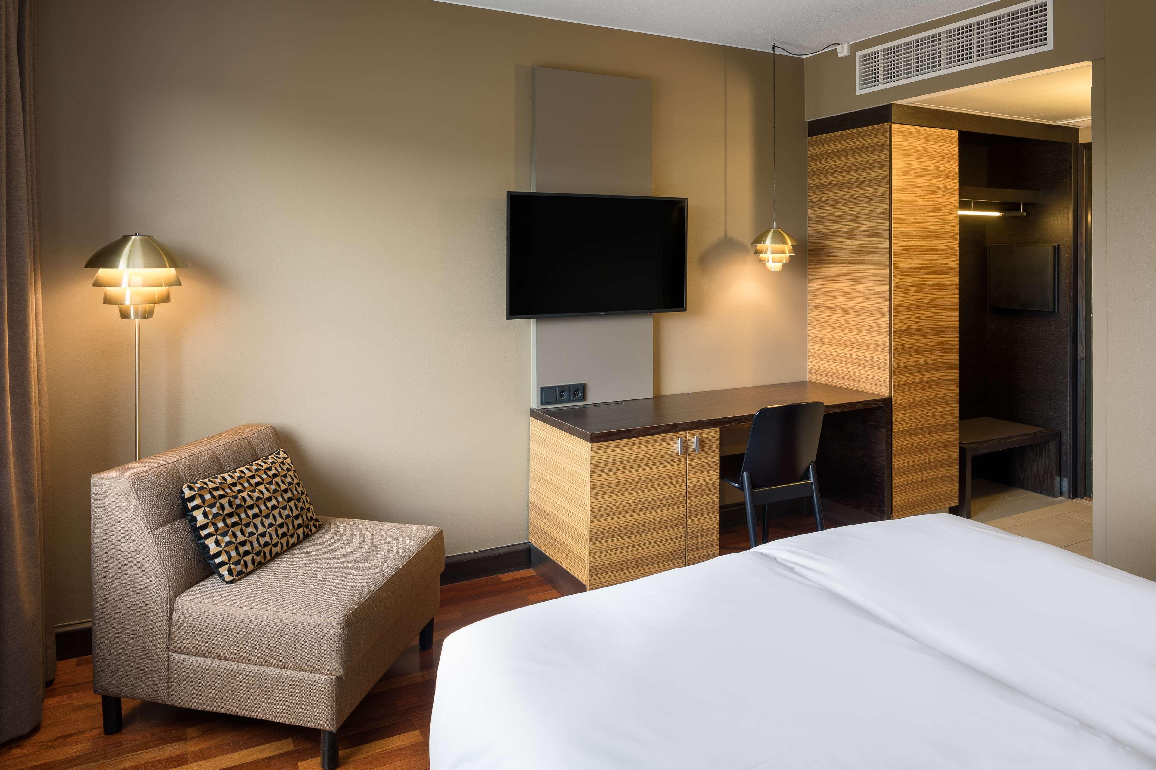 Hotel Radisson Blu Marina Palace Hotel, 4*