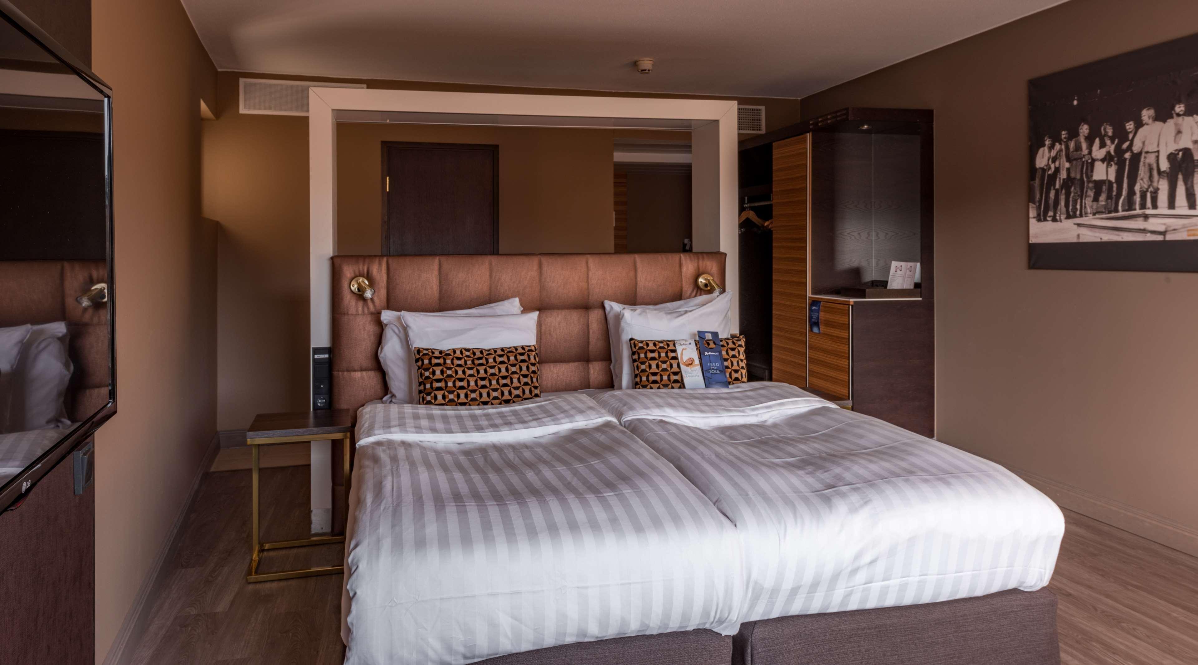 Hotel Radisson Blu Marina Palace Hotel, 4*